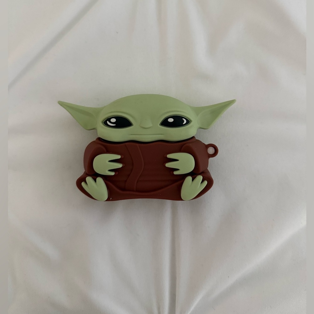 Baby Yoda AirPod Case